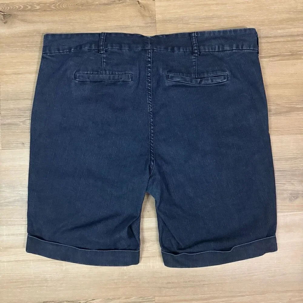 Torrid Women's 20 Rolled Hem Bermuda Shorts Dark Wash Stretch Denim Casual Basic - Picture 4 of 4